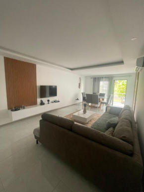 Top Apartment